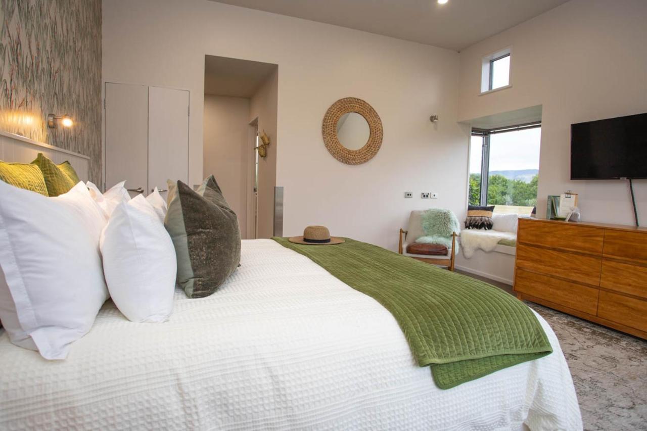 Dunluce Boutique B&B Te Anau Exteriör bild