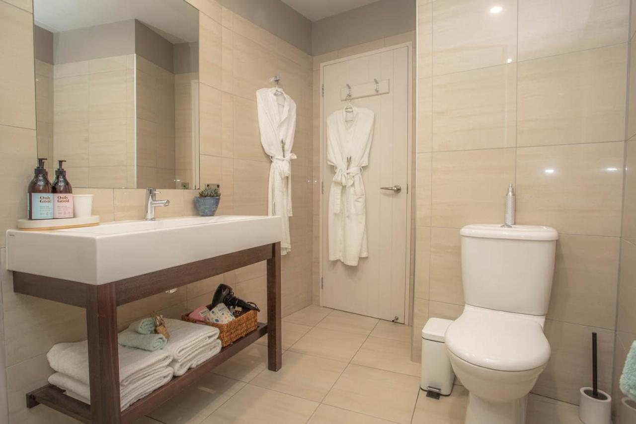 Dunluce Boutique B&B Te Anau Exteriör bild